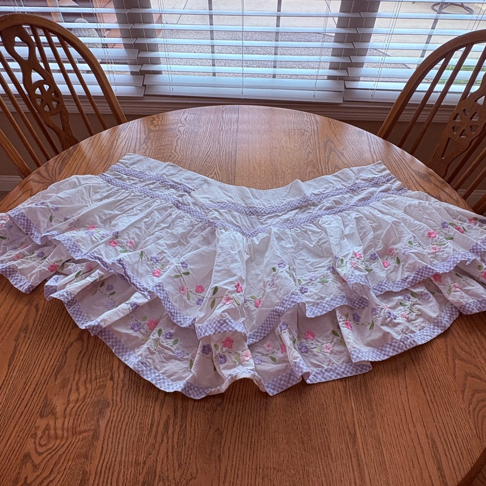 Pottery Barn Kids Custom White Floral Lavender Check Valance Window Treatment